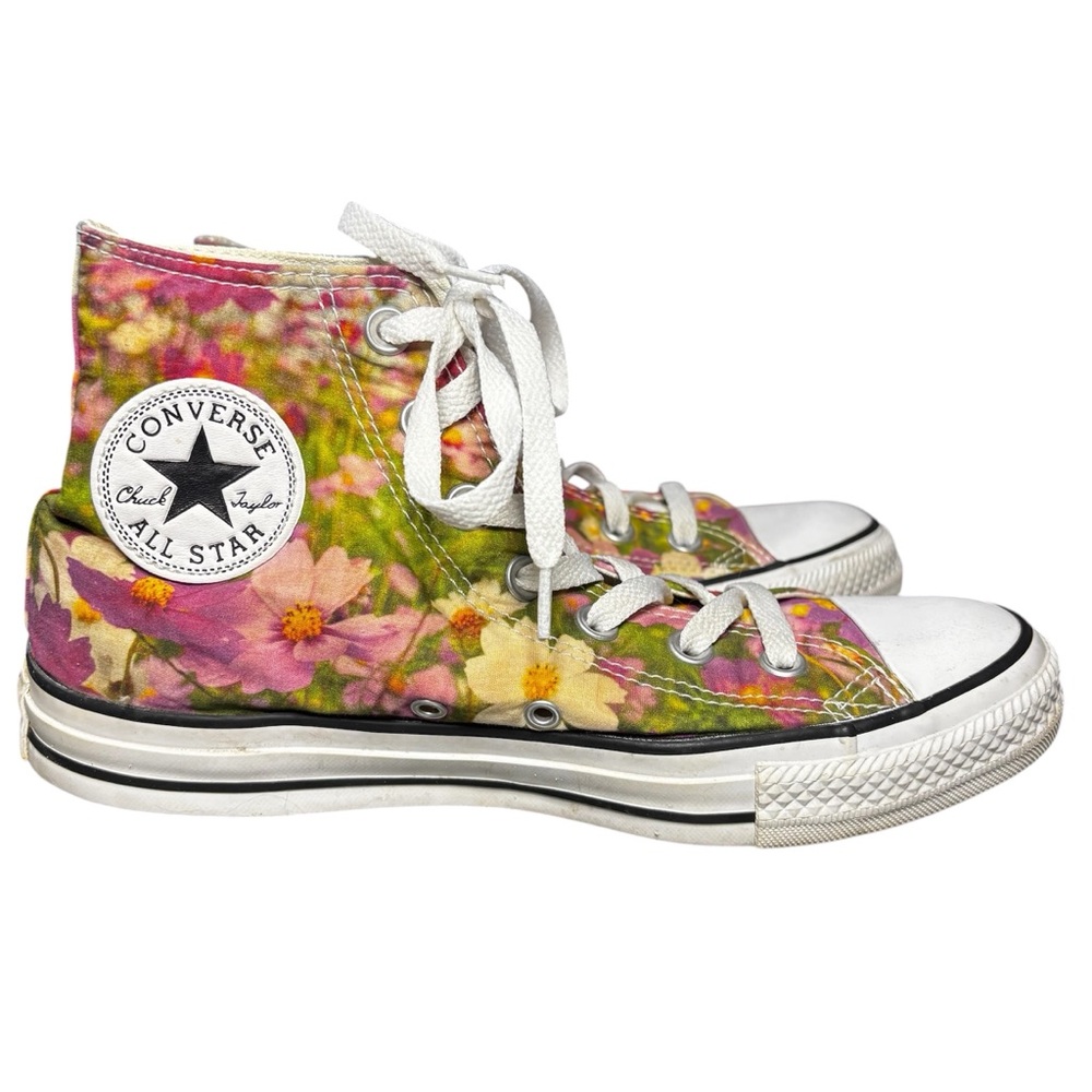Converse Chuck Taylor All Star "Faded Floral" high-top sneakers. Women’s 8